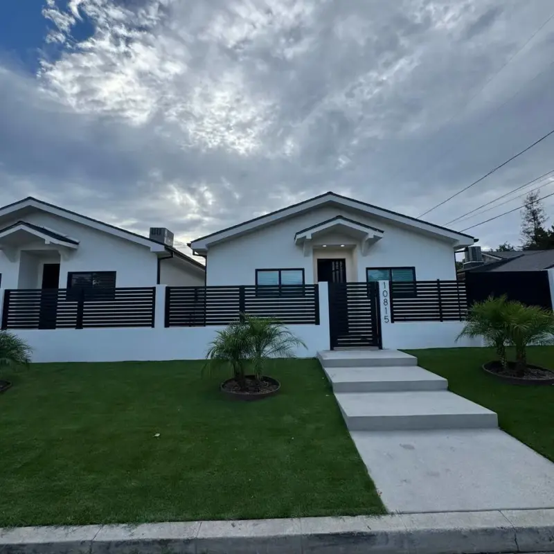 Black Aluminum SemiPrivacy Wall Topper &Amp; Gate System In Granada Hills, Ca (8)
