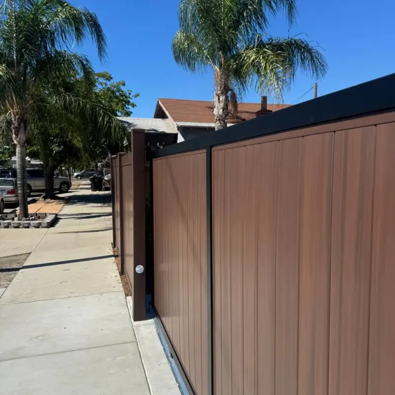Privacy Vinyl Fence &Amp; Gate Installation In Granada Hills, Ca (6)
