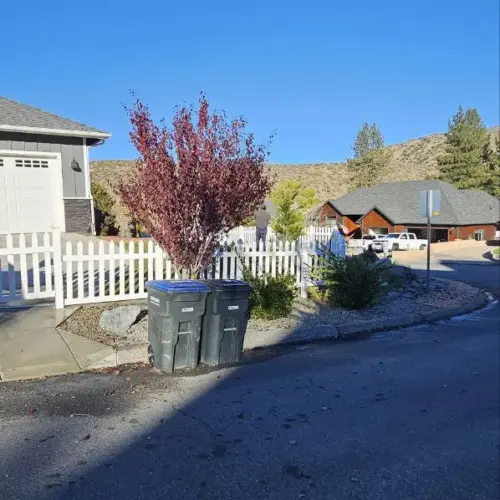 Vinyl Straight Picket Fence Panel (7)