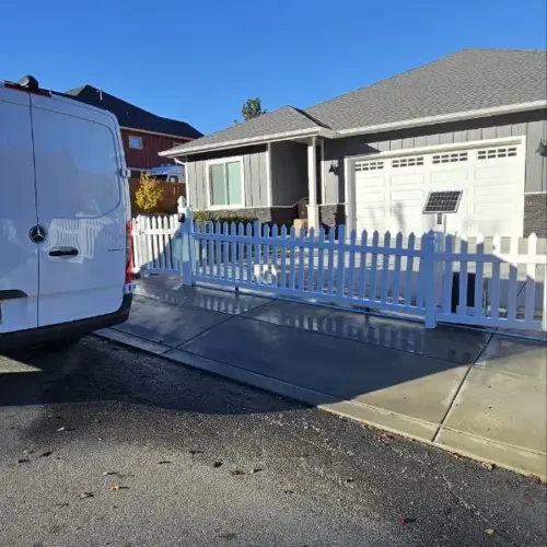 Vinyl Straight Picket Fence Panel (9)