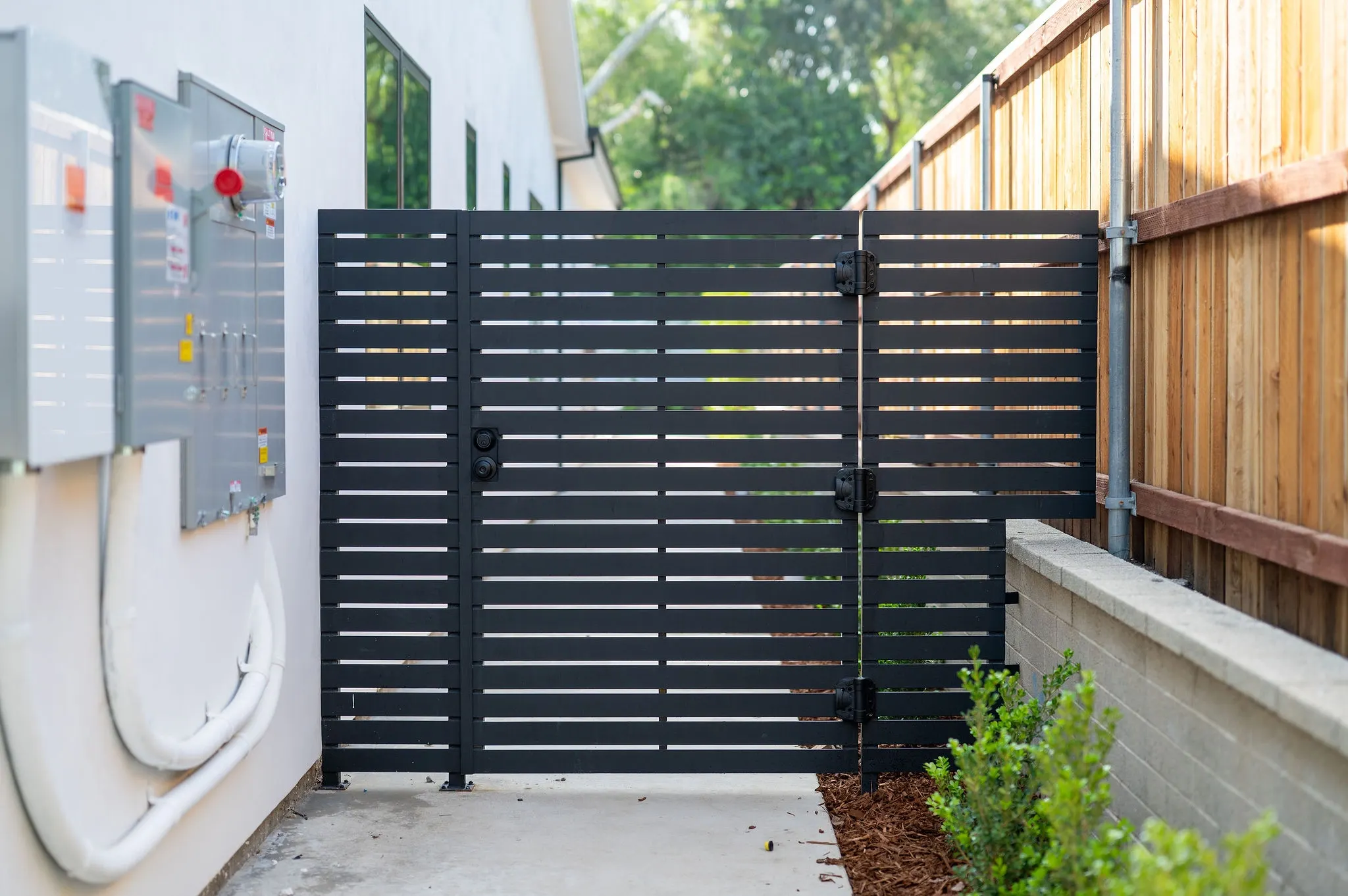 Aluminum Semi-Privacy Gate