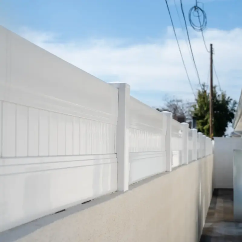 Premium Aluminum &Amp; Vinyl Fencing System Installation In North Hollywood